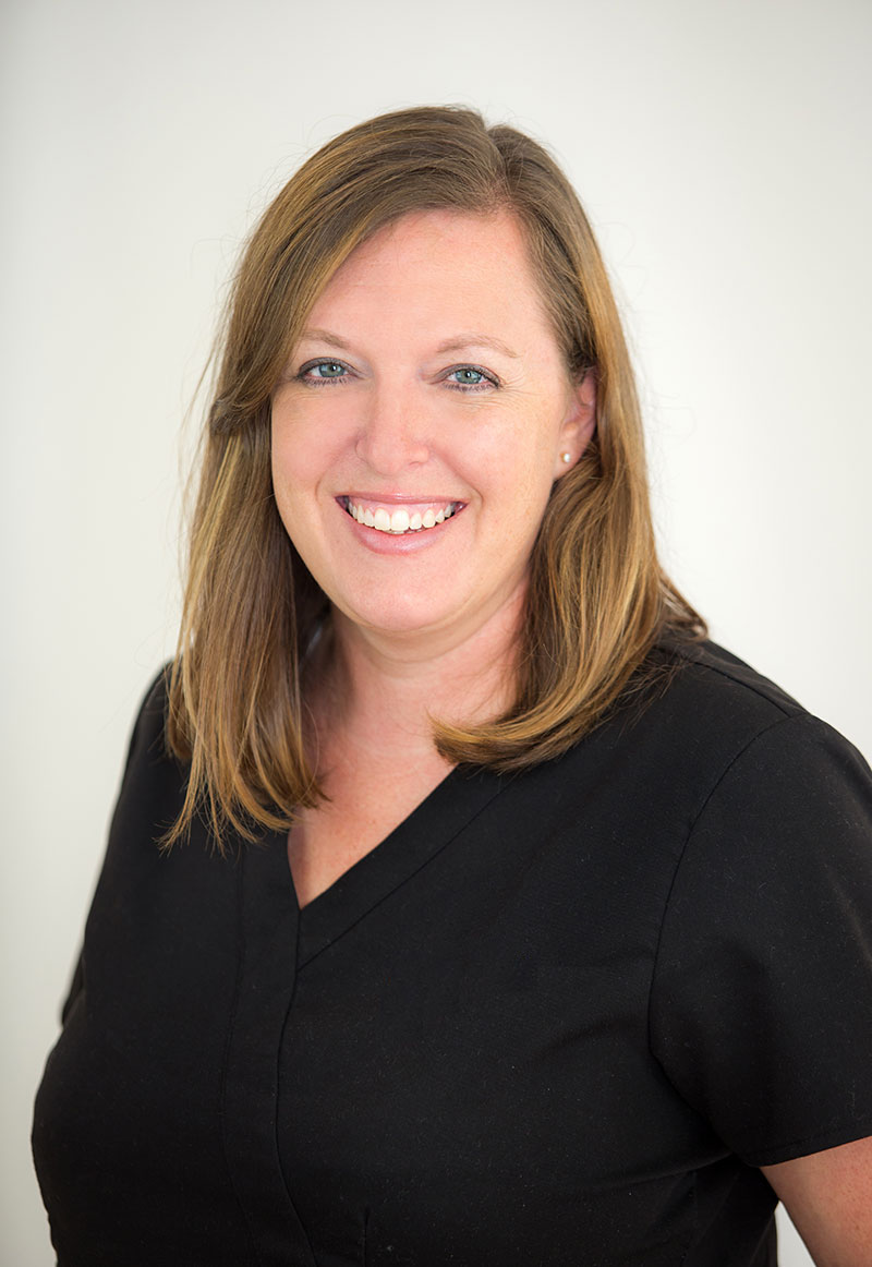 Kim Nunemaker headshot Canton Georgia Chiro